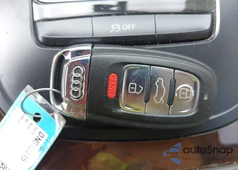 2013 Audi A4 2.0T Premium z USA, uszkodzony, nr VIN WAUFFAFL6DN032215